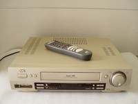 JVC S-VHS Videorecorder HR-7500 mit Fernbedienung einwandfreier Zustand