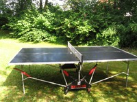 Tischtennisplatte Kettler Top Star mit Rädern auch für den Außenbereich