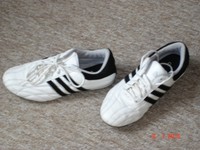 Adidas Sneaker Turnschuhe weiß schwarz Größe UK 7,5