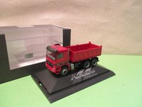 HERPA  ---   dreiachser  Baukipper in PC Box   ---  MB Actros ---