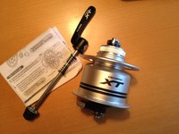 SHIMANO Nabendynamo XT Center Lock DH-T785 36 Loch silber  NEU