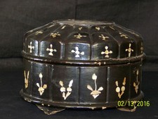 Oriental Mother of Pearl Inlay Lacquer Wood Sectional Container Box