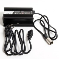 Ladegerät mit Lüfter Output: 48V /2A für Mach1 Elektro E-Scooter Blei Akkus 1902