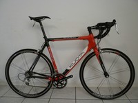 Rennrad Kuota Kharma Rh58 cm schwarz, rot, weiß, Campagnolo Centaur 2x10