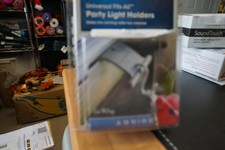 CAMCO UNIVERSAL FITS ALL PARTY LIGHT HOLDERS