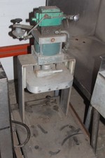 Pneumatic Can Opener for Square Cans