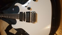 IBANEZ GRG170DX E-GITARRE WEIß WIE NEU