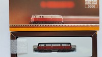 Märklin Z 8866 Diesellok V 160 "Lollo" rot/grau der DB  mit OVP !