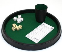 Würfel - Set, Würfeltelle, Würfelbecher und Würfel