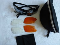Sportbrille mit Wechselgläsern,Etui,Trageband,Putztuch