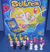Komplett Satz Lidl Stikeez / Alle 24 Sammelfiguren + Sammelkoffer / Sammelalbum!