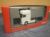 Herpa LKW DAF 106 XF Aerop. SSC SZM weiß