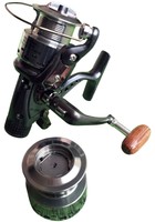 Angel Freilaufrolle MAT-40 Karpfen Hecht 4 Kugellager mit Alu- Ersatzspule Neu