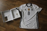 DFB Trikot mit ORIGINAL Autogramm + Zertifikat DFB EM Mesut Özil Gr.M
