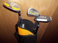 JUNIOR ST ANDREWS SET 1 HYBRID/ WOOD,1 IRON,PUTTER AND BAG 9-12yrs R/H GOLF CLUB