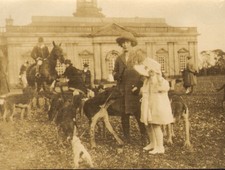 1924 photo linlithgow & stirling hounds at hopetown house .social view !