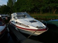 Boot Skibsplast 670 vs OMC Innenborder 170 PS XXL Bilder unten 