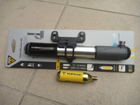 Topeak Fahrrad Pumpe Hybrid Rocket MT lnkl. CO2-Patrone 2 in 1