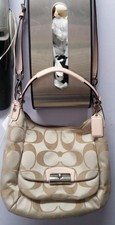 coach hobo pink51