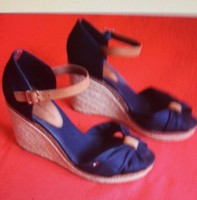 TOMMY HILFIGER klasse Wedges / Keilabsatz - Sandalen Gr.40 ToP