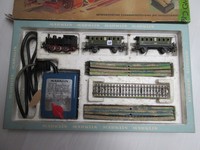 Märklin, H0, 2953, Startpackung mit Tenderlok, Wagen, Gleisoval, Trafo, (44)