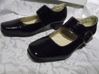 Pumps Damenschuhe mit Schnalle Gr 36 38 39 40 41 Schuhe Farbe schwarz neu