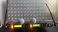 SHURE U4D -Professionelles Doppel Drahtlos System + 2x  Beta58A Mikrofone