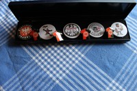 Eintracht Frankfurt Ansteckpins 9 x Neu.
