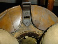 Armeesattel Militärsatel Wanderreitsattel sehr stabiler Sattel Reitpferd Gr 3