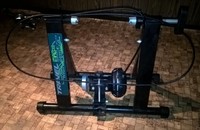 ELITE Travel mag Rollentrainer Rennrad Fahrrad Heimtrainer Rolle Schwarz