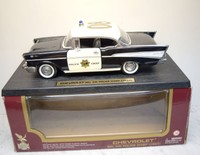 Road Legends 1:18 Chevrolet Bel Air Police Chief ( 1957 )