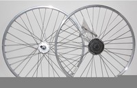 SET 28" Vorderrad + Hinterrad * Kassette HG 31 * 8-fach + Nabendynamo