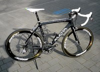 KUOTA K-UNO 2013 lightweight Rennrad racebike SRAM RED Gruppe ZIPP
