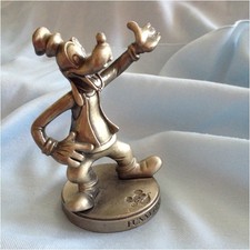 Vintage Goofy Metal Statue Walt Disney