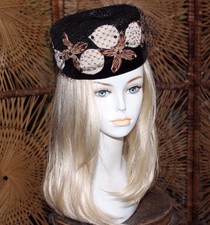 Vtg Luci Puci Pillbox Hat Black Fine Shiny Straw W/ Beads, Velvet Flowers & Veil