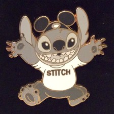 Disney Auctions Mickey Mouse Club Stitch NOC in Original Packing LE Pin