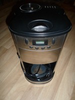 Kaffeemaschine mit Mahlwerk | XQ688T