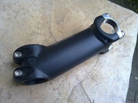 Syntace Komfort Trekking Vorbau 1 1/8'' 105mm für 25,4mm Lenker Schwarz 20 Grad