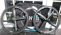 XENTIS Mark 1 mit Tufo Schlauchreifen und 10f Shimano Kassette