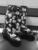 Trendige flippige Gummistiefel Gr.37 Schwarz Weiß Gothic - NEU !!