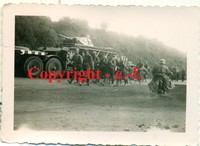 FOTO - PANZER - Panzer III ? auf "TIEFLADE-ANHÄNGER" - FRANKREICH / BELGIEN !!!
