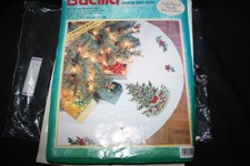 Bucilla Cross Stitch Tree Skirt Kit Pfaltzgraff Christmas Heritage complete