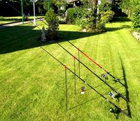 3 ANGELRUTEN 3 ANGELROLLEN 3 RUTENHALTER ANGELSET KOMPLETT NEU ANGELAUSRÜSTUNG