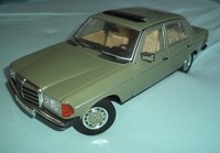 1/18  Mercedes-Benz  W  123   (Revell)
