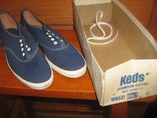 Vintage Keds Champion Canvas Shoes in Original Box. Usa made, size 8M