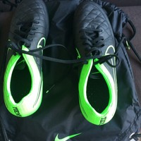 Nike Tiempo Legend  V FG   Gr. 41 Schwarz - Grün, Leder