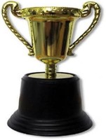 Persönlicher Pokal mit 5 Sticker Happy Birthday Schatzsuche Sieger NEU