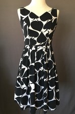 New listing
1950s Black & White Leaf Print Cotton Pique Sundress | S-M