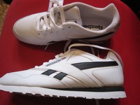 Sportschuhe Hallenschue Reebok Größe 40 Ungetragen weisse Sohle