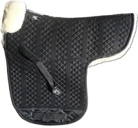 Satteldecke zum Aufpolstern Baumwolle schwarz Lammfell natur Fellrand vorne